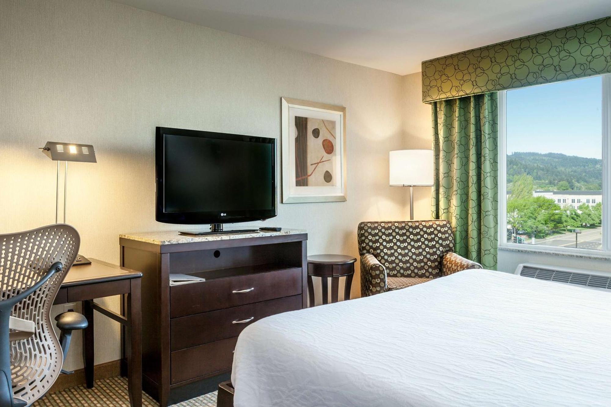 Hilton Garden Inn Eugene/Springfield Ngoại thất bức ảnh
